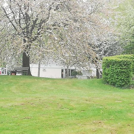Rustige, Gelijkvloerse Vakantiewoning Met 2 Slaapkamers In Simpelveld, Zuid-Limburg Exteriör bild